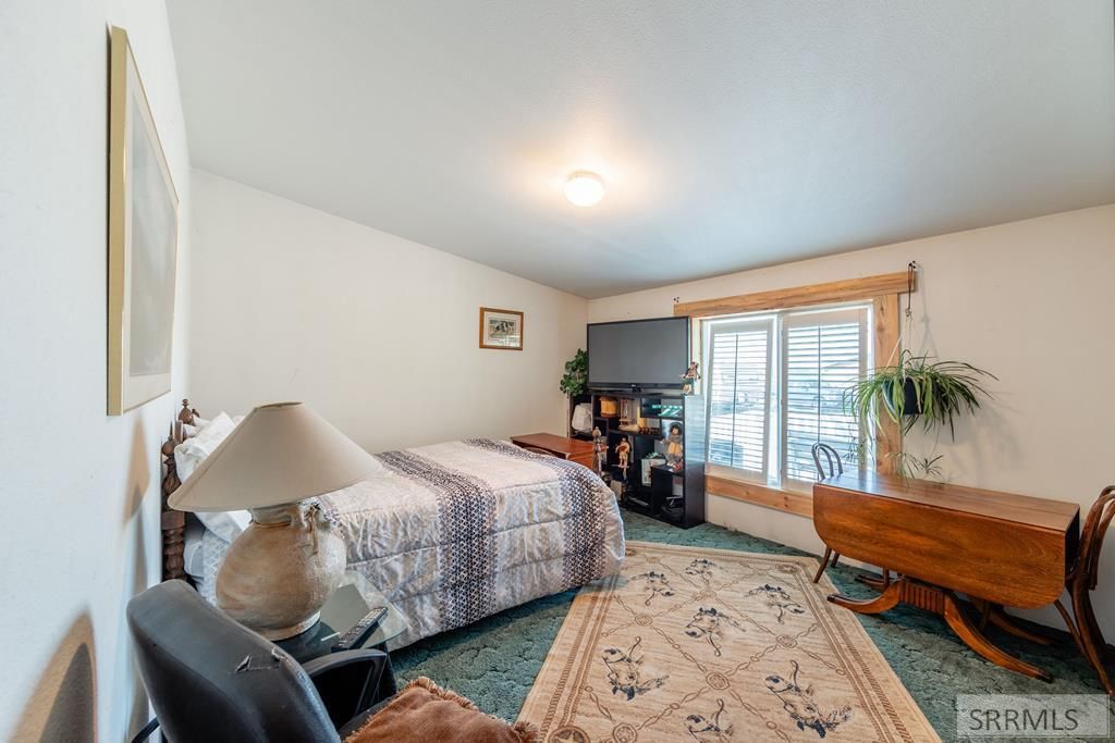 Image 16 of property listing at 286 N 2300 E, St Anthony, ID 83445