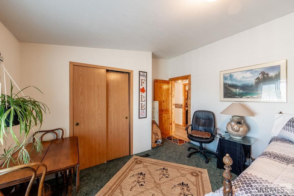 Image 17 of property listing at 286 N 2300 E, St Anthony, ID 83445