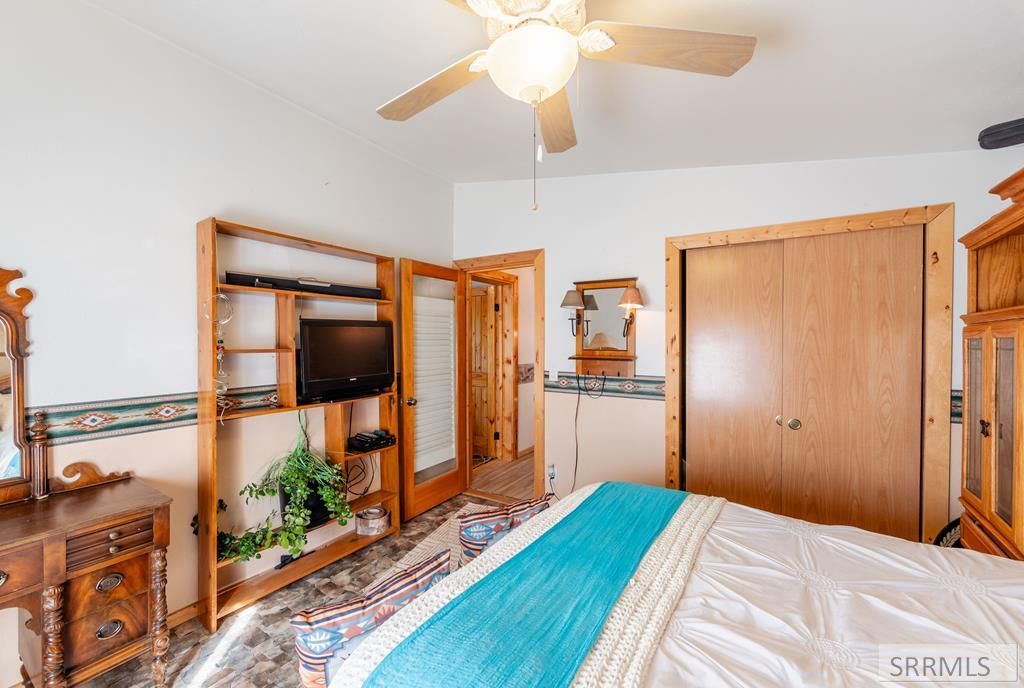 Image 18 of property listing at 286 N 2300 E, St Anthony, ID 83445