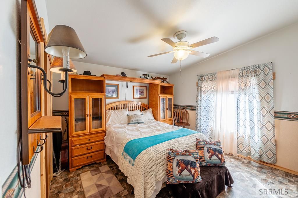 Image 19 of property listing at 286 N 2300 E, St Anthony, ID 83445