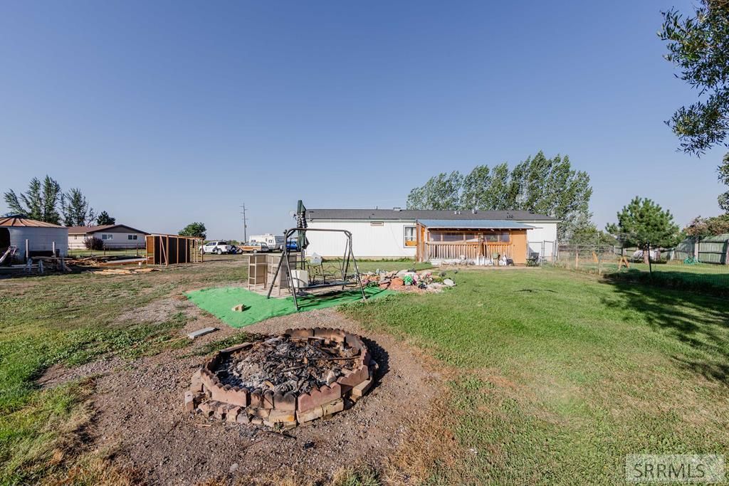 Image 22 of property listing at 286 N 2300 E, St Anthony, ID 83445