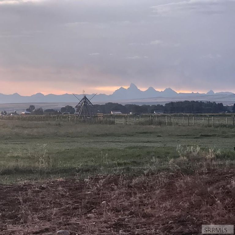 Image 31 of property listing at 286 N 2300 E, St Anthony, ID 83445