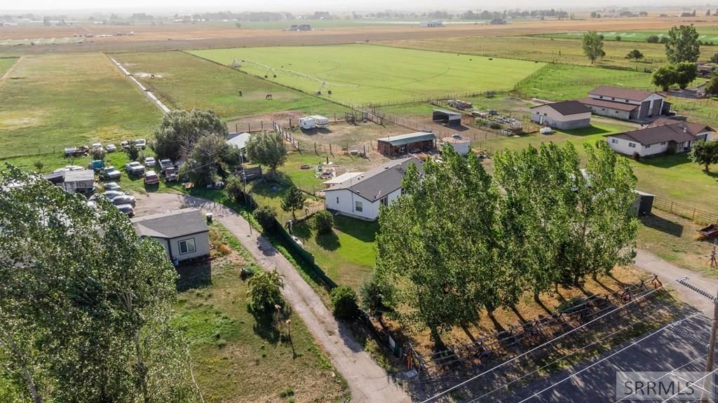 Image 5 of property listing at 286 N 2300 E, St Anthony, ID 83445