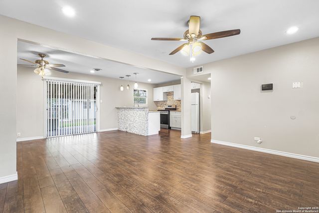 6235 Rain Cloud, San Antonio, TX 78238