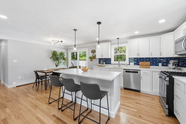 10 West Ave, Hudson, MA 01749