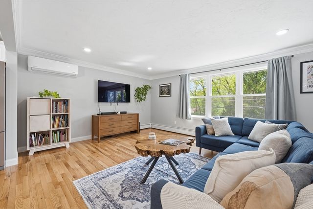 10 West Ave, Hudson, MA 01749