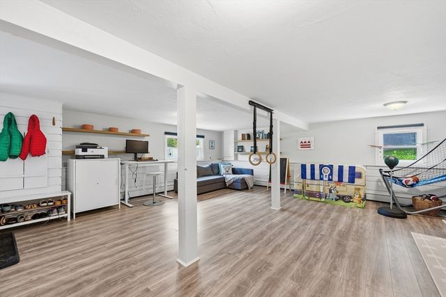 10 West Ave, Hudson, MA 01749