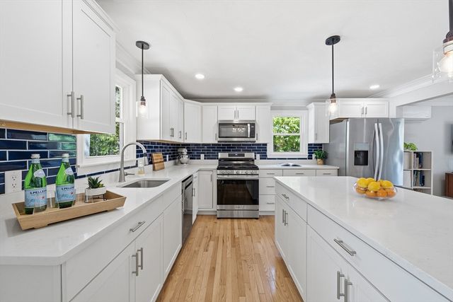 10 West Ave, Hudson, MA 01749