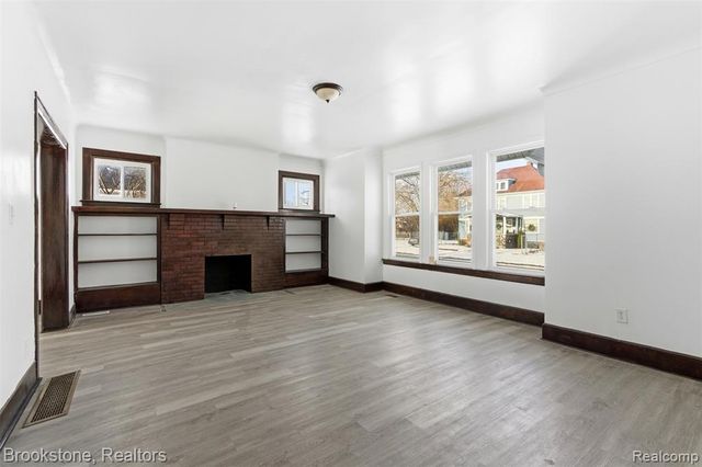 330 Westminster Street, Detroit, MI 48202