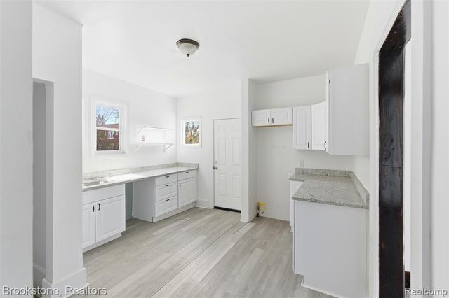 330 Westminster Street, Detroit, MI 48202