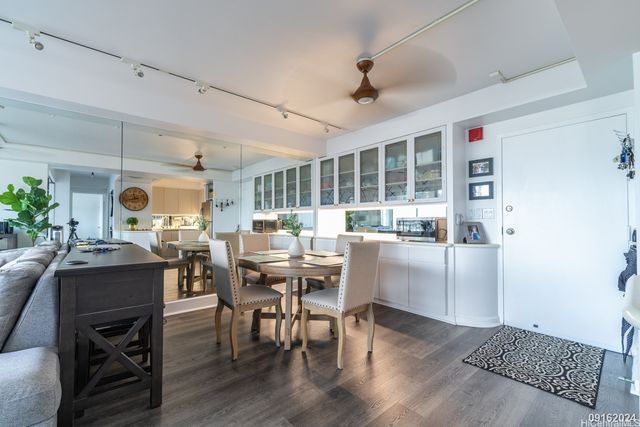 419 Atkinson Drive 1702, Honolulu, HI 96814