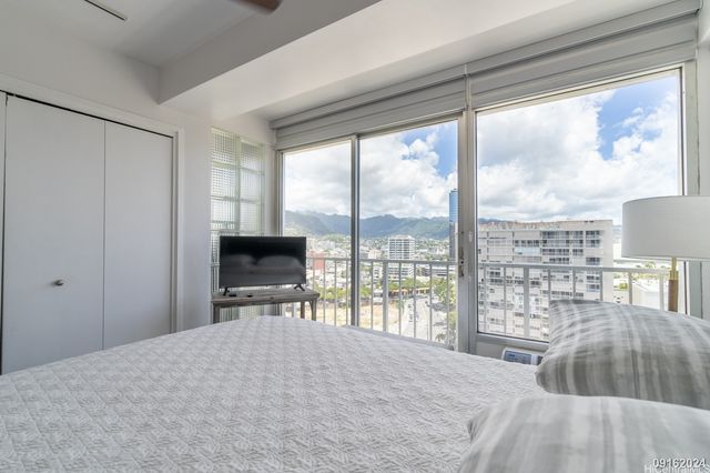 419 Atkinson Drive 1702, Honolulu, HI 96814