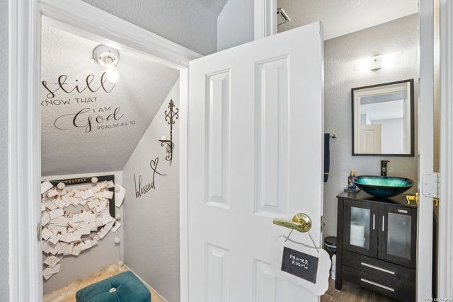 167 Clover Creek, San Antonio, TX 78245