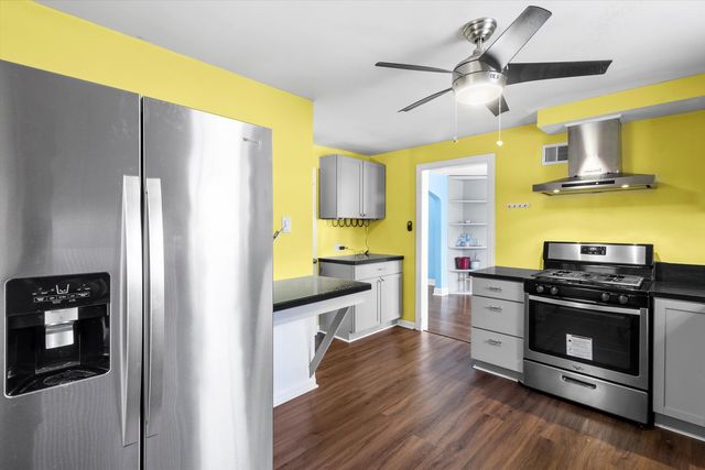 1523 Cuyler Avenue, Berwyn, IL 60402