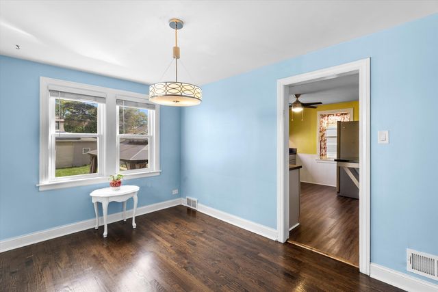 1523 Cuyler Avenue, Berwyn, IL 60402