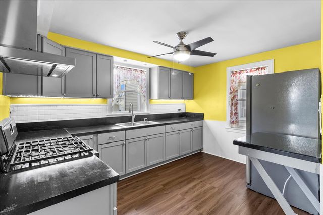 1523 Cuyler Avenue, Berwyn, IL 60402