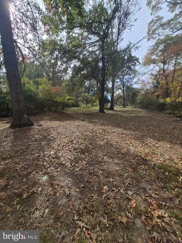 7811 HEFLIN DR, Clinton, MD 20735