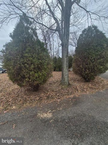 7811 HEFLIN DR, Clinton, MD 20735