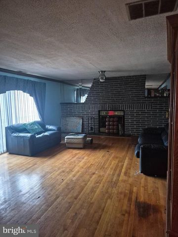 7811 HEFLIN DR, Clinton, MD 20735