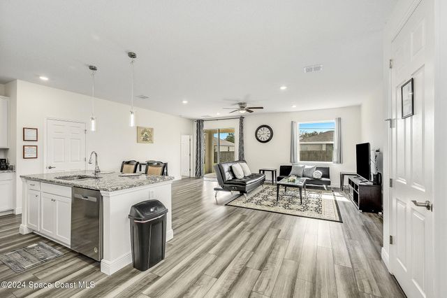 410 Old Road SW, Palm Bay, FL 32908