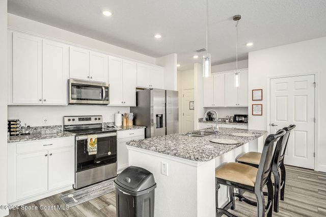 410 Old Road SW, Palm Bay, FL 32908