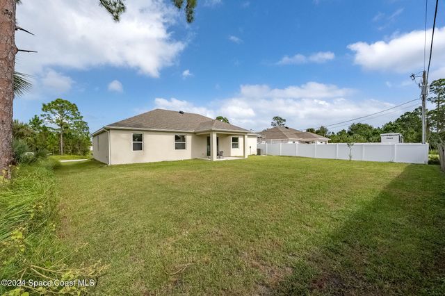 410 Old Road SW, Palm Bay, FL 32908