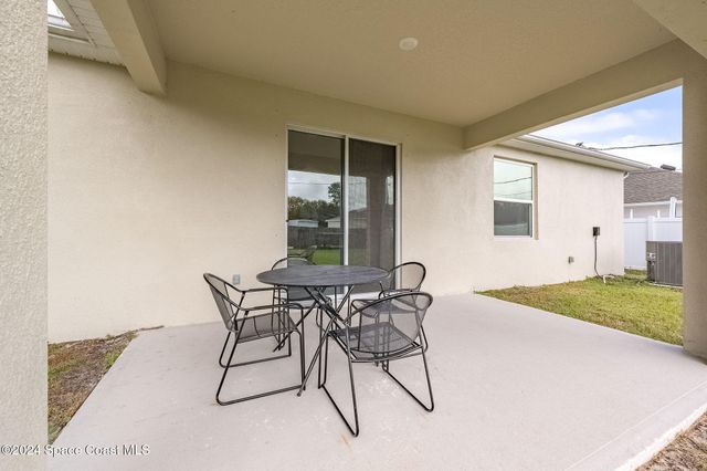 410 Old Road SW, Palm Bay, FL 32908