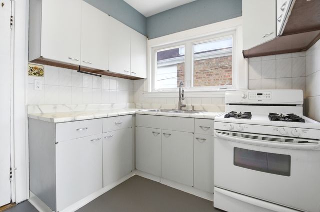 3803 N Odell Avenue, Chicago, IL 60634