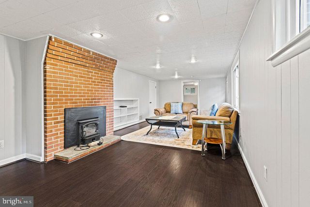 7600 HAMLET ST, Springfield, VA 22151