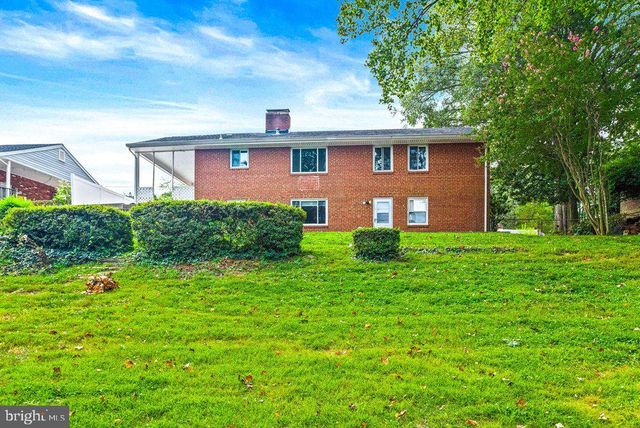 7600 HAMLET ST, Springfield, VA 22151