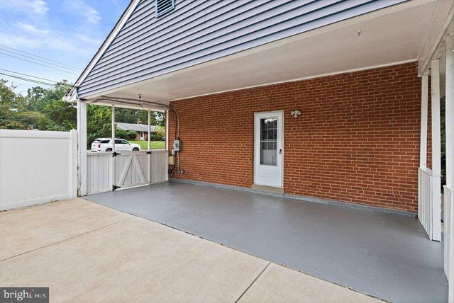 7600 HAMLET ST, Springfield, VA 22151