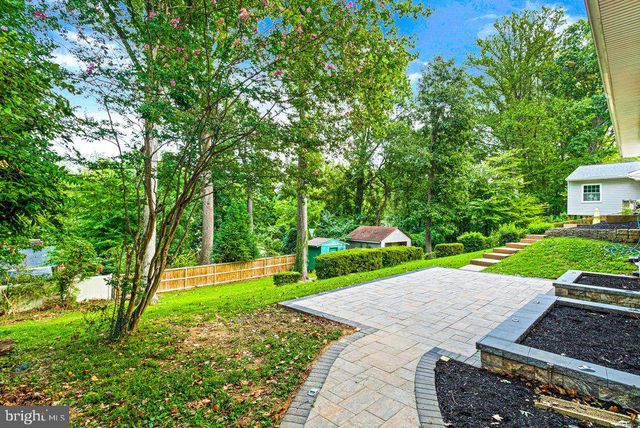 7600 HAMLET ST, Springfield, VA 22151