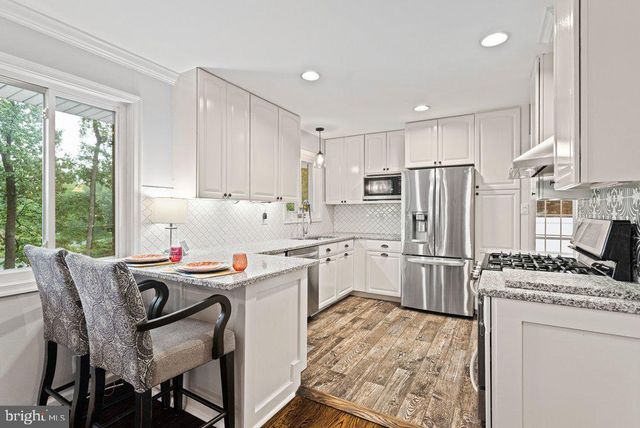 7600 HAMLET ST, Springfield, VA 22151