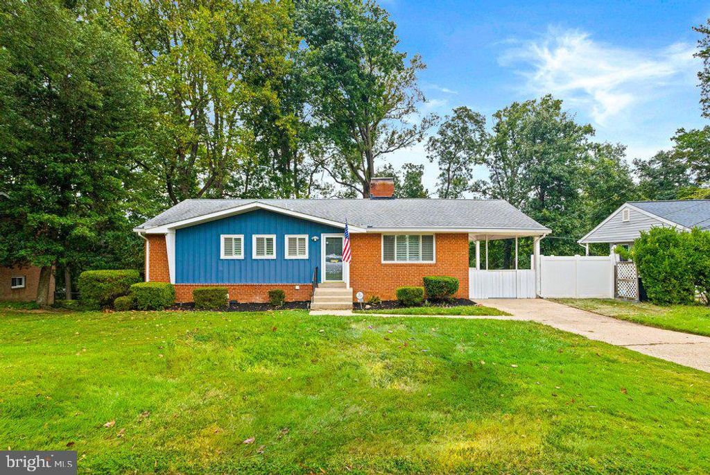 7600 HAMLET ST, Springfield, VA 22151