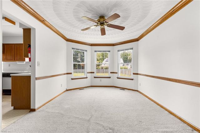 371 Knells Ridge DR, Chesapeake, VA 23320