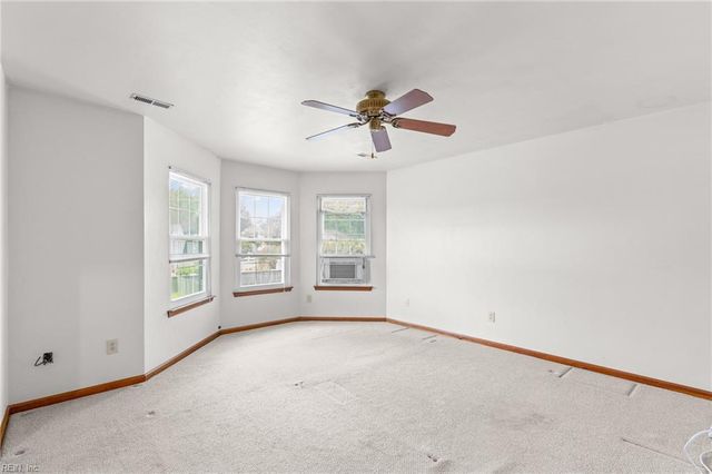 371 Knells Ridge DR, Chesapeake, VA 23320