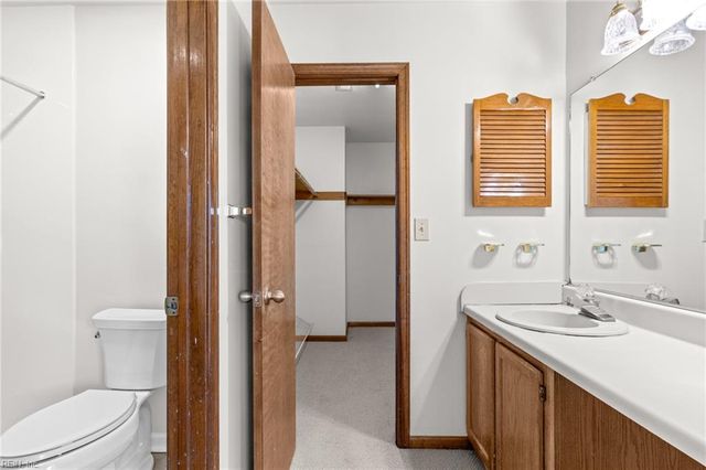 371 Knells Ridge DR, Chesapeake, VA 23320