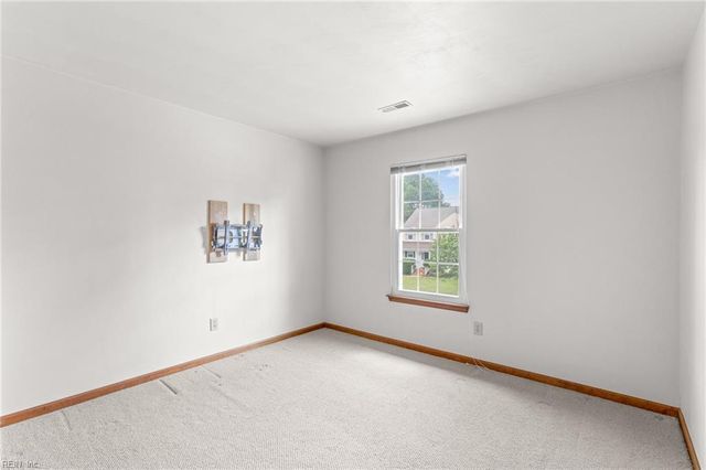371 Knells Ridge DR, Chesapeake, VA 23320