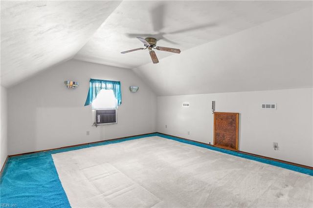 371 Knells Ridge DR, Chesapeake, VA 23320