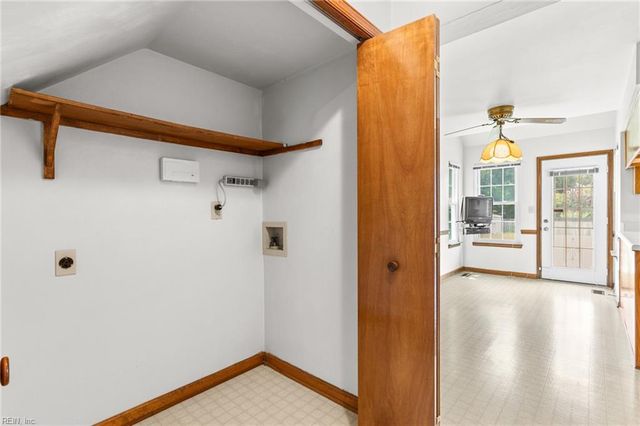 371 Knells Ridge DR, Chesapeake, VA 23320