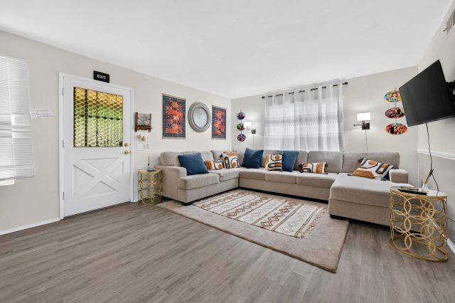 9941 Woodpark, Santee, CA 92071