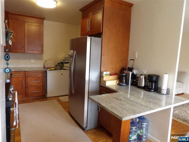 2352 Linwood Avenue 5H, Fort Lee, NJ 07024