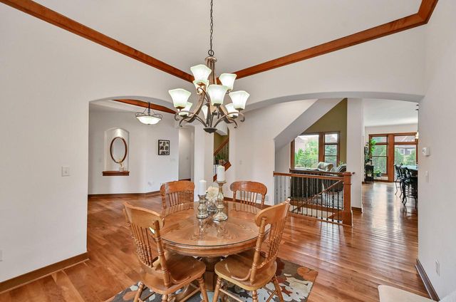 1005 E Oak COURT, Oak Creek, WI 53154