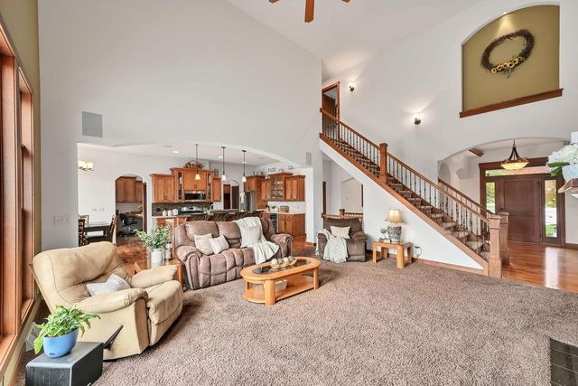 1005 E Oak COURT, Oak Creek, WI 53154