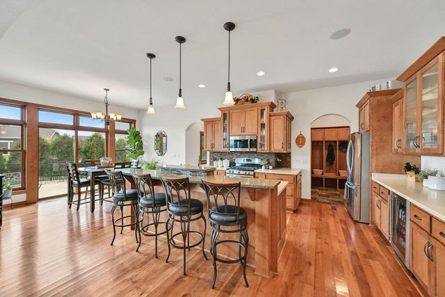 1005 E Oak COURT, Oak Creek, WI 53154