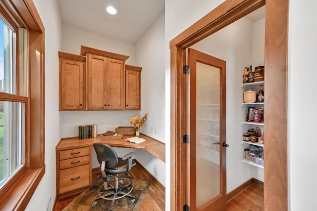 1005 E Oak COURT, Oak Creek, WI 53154