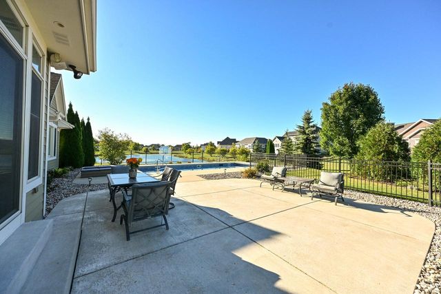 1005 E Oak COURT, Oak Creek, WI 53154