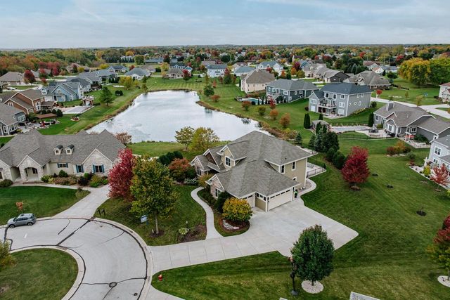 1005 E Oak COURT, Oak Creek, WI 53154