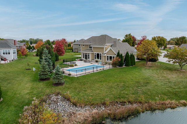 1005 E Oak COURT, Oak Creek, WI 53154