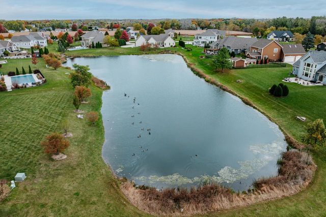 1005 E Oak COURT, Oak Creek, WI 53154